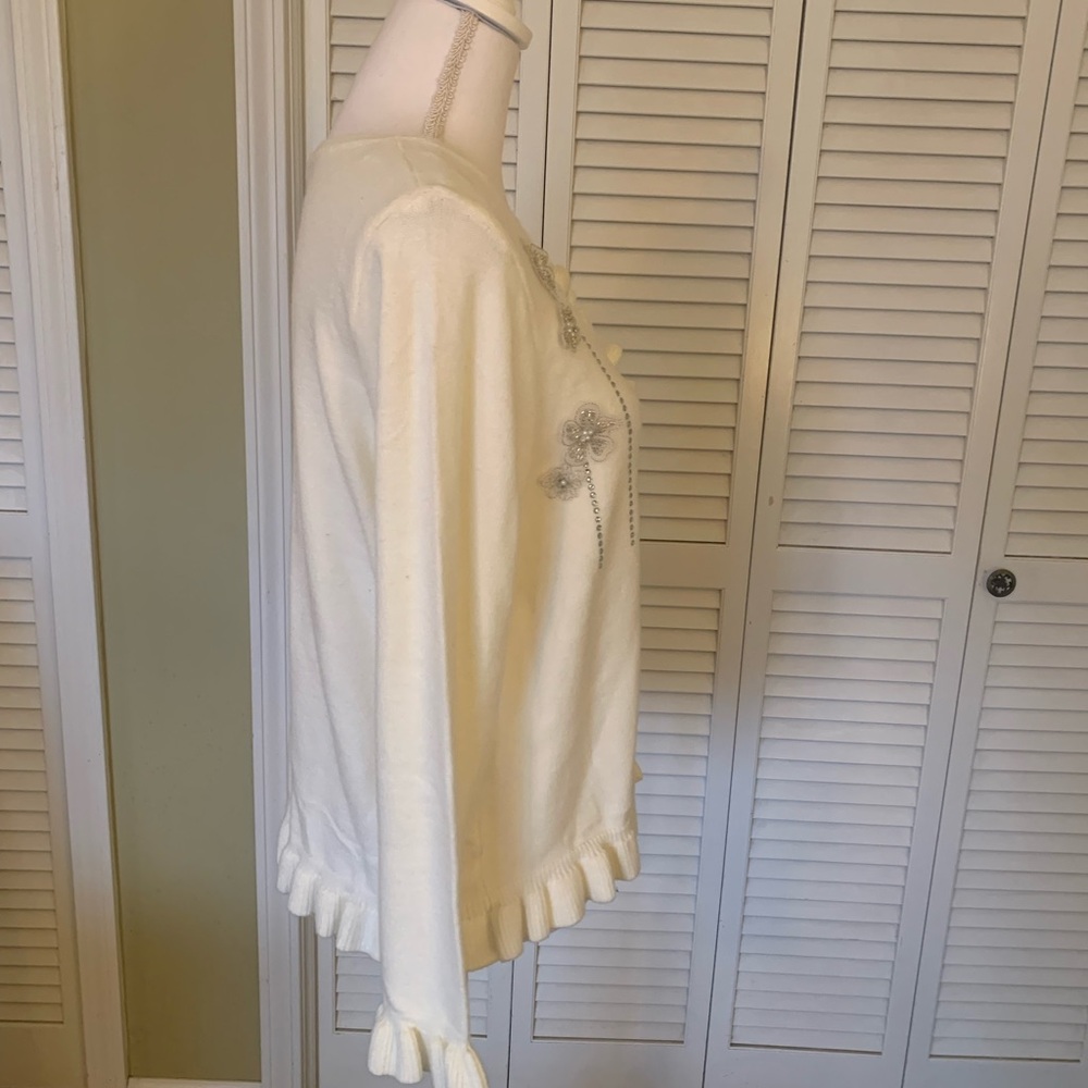 Badgley Mischka Embellished Cream Cardigan with Ruffle Trim Size XL NWT - Picture 2 of 14